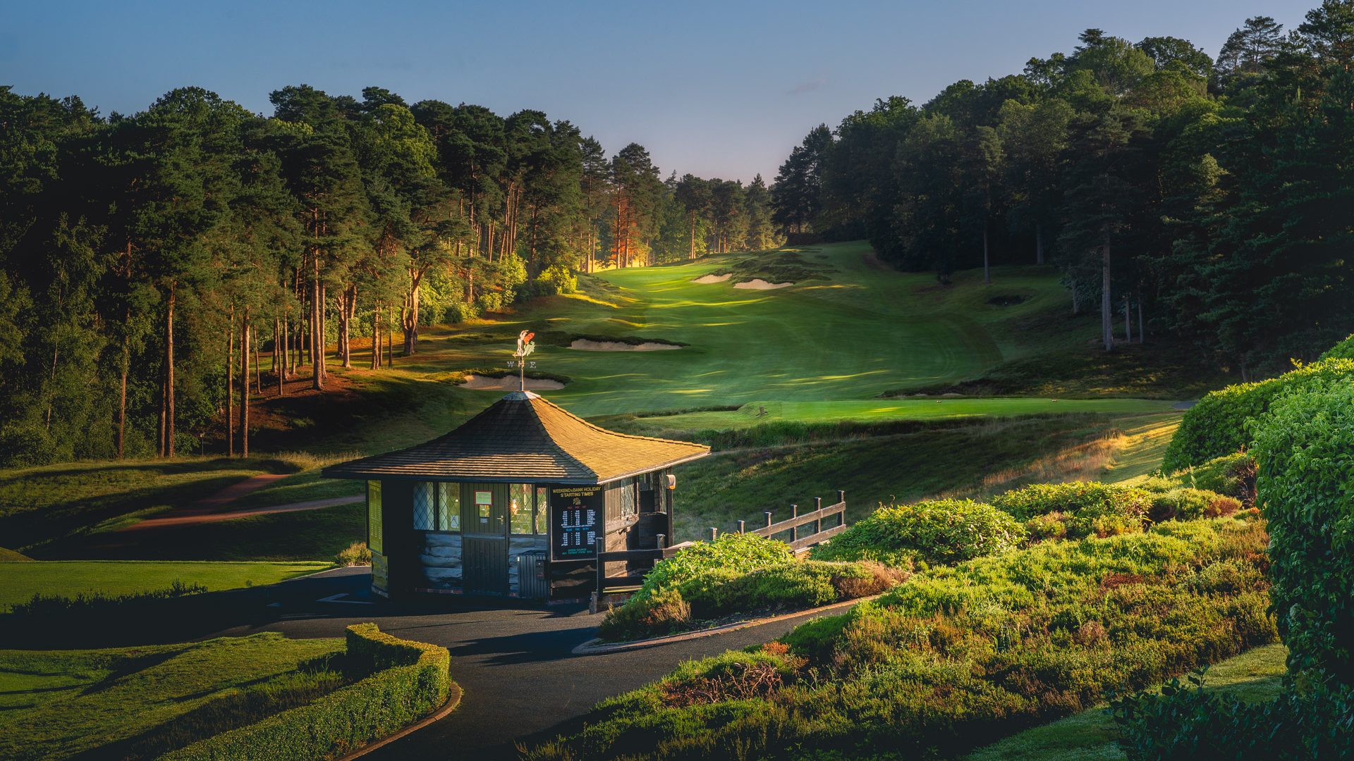 Clubhouse-St-Georges-Hill-Golf-Club-1236-Edit Clubhouse-St-Georges-Hill-Golf-Club-1236-Edit